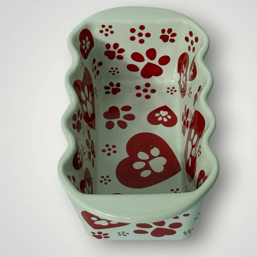 Temptations By Tara‎ Pawfetti Paws Hearts Seasonal 12oz Mini Loaf Ovenware